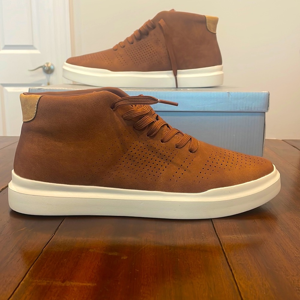 Perry Ellis Sport Mid Sneaker in Cognac - Size 11.